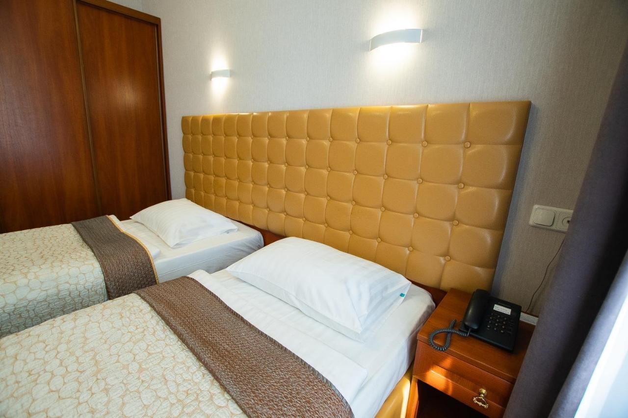 Grand Christer Hotel キエフ エクステリア 写真