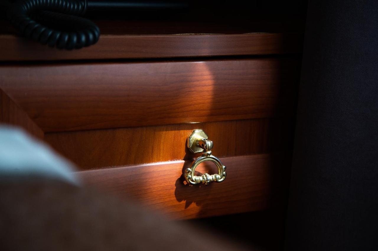 Grand Christer Hotel キエフ エクステリア 写真
