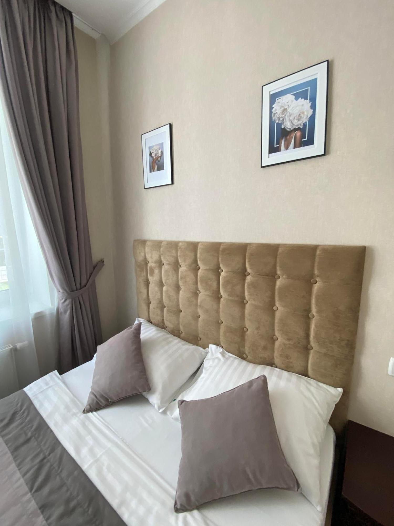 Grand Christer Hotel キエフ エクステリア 写真